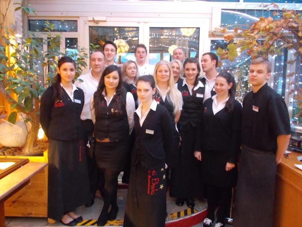 Hotel&Restaurant Bei Baki Sehnde Bagian luar foto